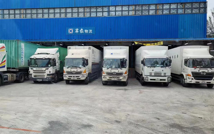 華泰車隊風(fēng)采